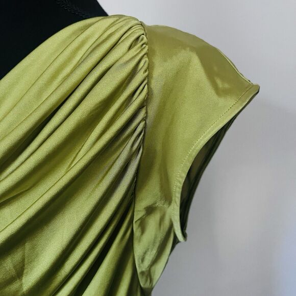 Carmen Marc Valvo Stretch Tank Top‎  Blouse Women M Green Cap Sleeve Shell - Picture 3 of 8